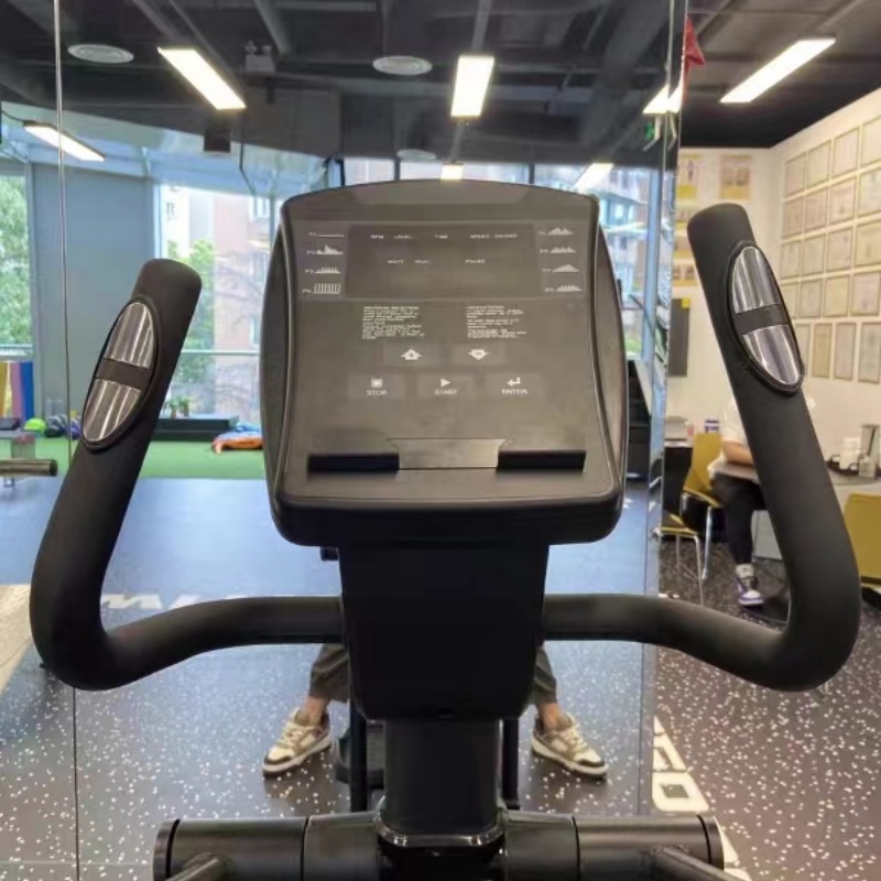 OBS-8015 Commercial Elliptical