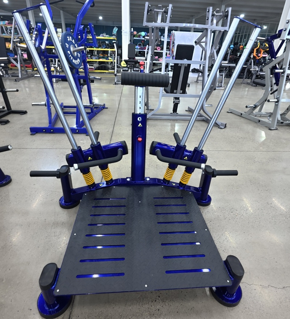 SP7-19 Standing Row Upright Back Trainer